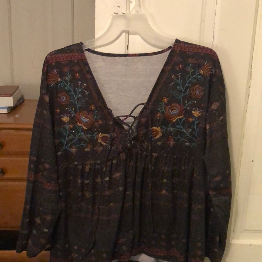 Long sleeved top